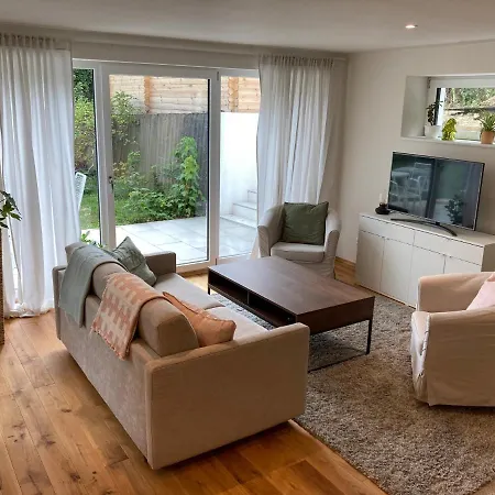 Emilia Apartment *