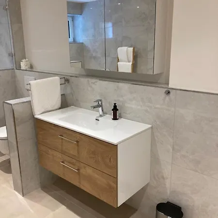 Emilia Apartment